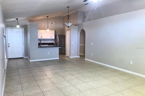 Villa ou maison à louer à Orlando, Floride: 3 chambres, 123.93 m2 № 2431908 - photo 2