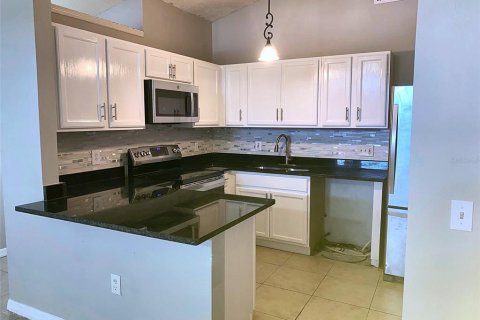 Villa ou maison à louer à Orlando, Floride: 3 chambres, 123.93 m2 № 2431908 - photo 4