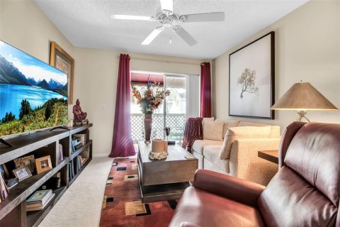 Condo in Bradenton, Florida, 3 bedrooms  № 1635922 - photo 26