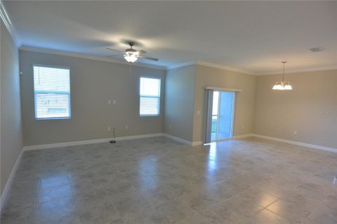 Townhouse in Lutz, Florida 3 bedrooms, 215.44 sq.m. № 1906473 - photo 2