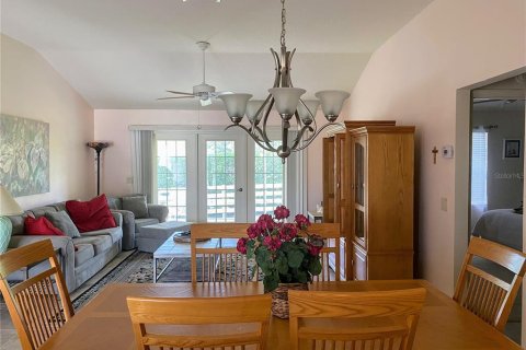 House in The Villages, Florida 3 bedrooms, 140.47 sq.m. № 1543626 - photo 6