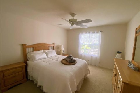 House in The Villages, Florida 3 bedrooms, 140.47 sq.m. № 1543626 - photo 20