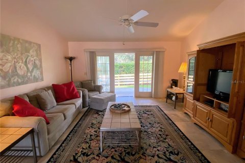 House in The Villages, Florida 3 bedrooms, 140.47 sq.m. № 1543626 - photo 10