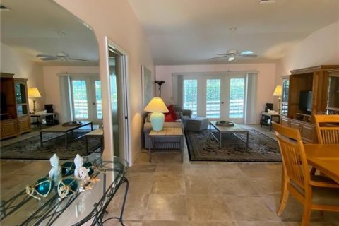House in The Villages, Florida 3 bedrooms, 140.47 sq.m. № 1543626 - photo 16