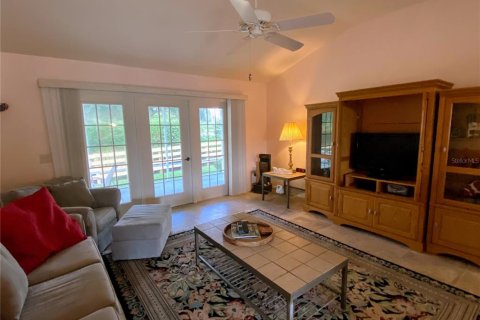House in The Villages, Florida 3 bedrooms, 140.47 sq.m. № 1543626 - photo 12