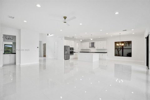 Снять в аренду виллу или дом в Бока-Ратон, Флорида 5 спален, 458.19м2, № 2034150 - фото 20