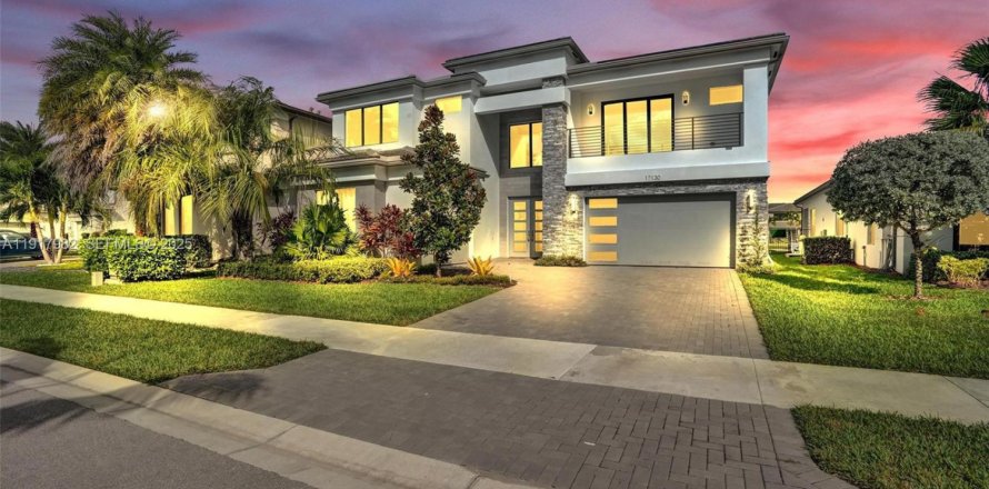 Дом в Бока-Ратон, Флорида 5 спален, 458.19м2 № 2034150