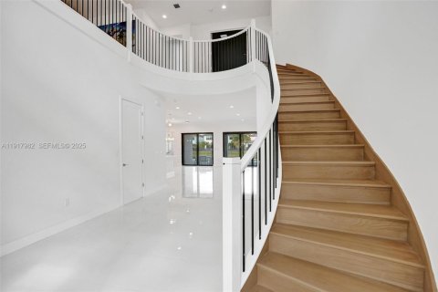 Снять в аренду виллу или дом в Бока-Ратон, Флорида 5 спален, 458.19м2, № 2034150 - фото 9