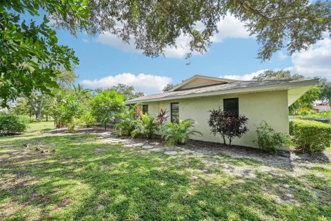 House in Sarasota, Florida 3 bedrooms, 197.7 sq.m. № 2393422 - photo 28