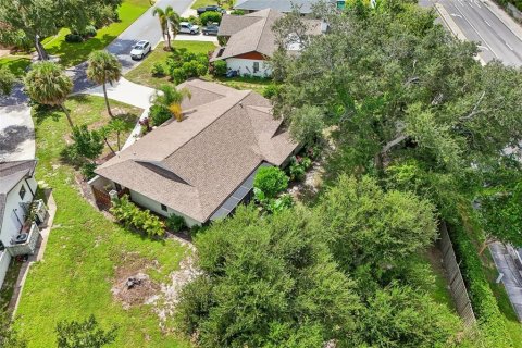 House in Sarasota, Florida 3 bedrooms, 197.7 sq.m. № 2393422 - photo 30
