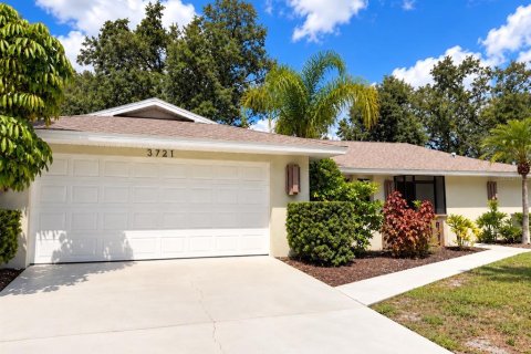 House in Sarasota, Florida 3 bedrooms, 197.7 sq.m. № 2393422