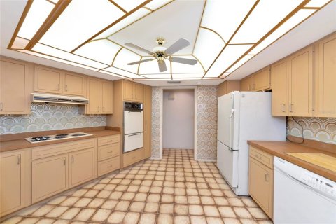 Villa ou maison à vendre à Sarasota, Floride: 3 chambres, 229 m2 № 2406594 - photo 13