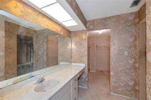 Villa ou maison à vendre à Sarasota, Floride: 3 chambres, 229 m2 № 2406594 - photo 18