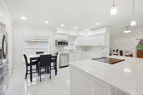 Villa ou maison à vendre à Bradenton, Floride: 3 chambres, 165.37 m2 № 2404728 - photo 21