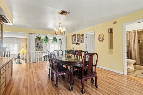 House in Summerfield, Florida 3 bedrooms, 168.25 sq.m. № 2198367 - photo 9