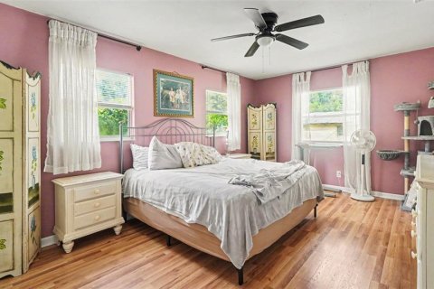 House in Summerfield, Florida 3 bedrooms, 168.25 sq.m. № 2198367 - photo 16