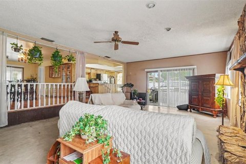 House in Summerfield, Florida 3 bedrooms, 168.25 sq.m. № 2198367 - photo 5