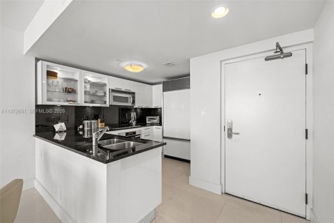 Copropriété à louer à Miami Beach, Floride: 1 chambre, 88.26 m2 № 2032936 - photo 2