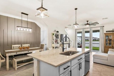 Touwnhouse à louer à Bradenton, Floride: 3 chambres, 155.43 m2 № 1824492 - photo 4