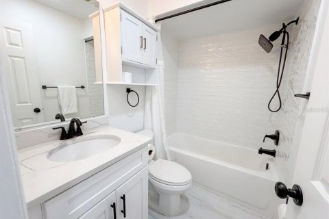Copropriété à louer à Orlando, Floride: 2 chambres, 84.91 m2 № 2399241 - photo 12