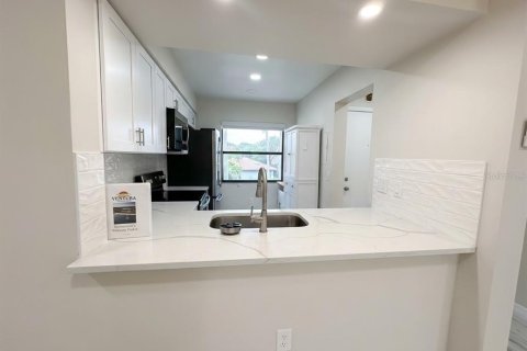 Copropriété à louer à Orlando, Floride: 2 chambres, 84.91 m2 № 2399241 - photo 3