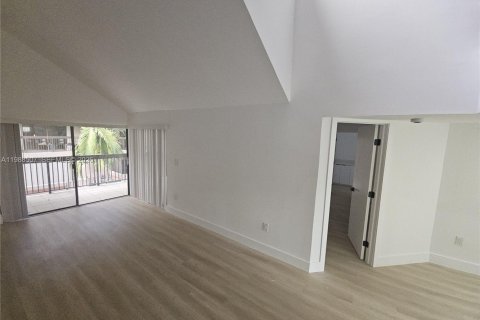 Copropriété à louer à Miami, Floride: 3 chambres, 102.38 m2 № 2060345 - photo 21