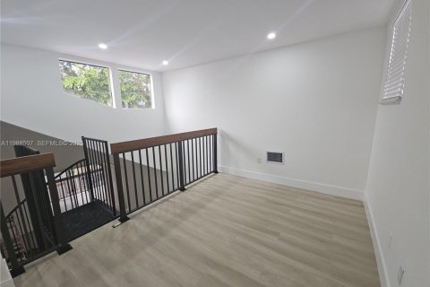 Copropriété à louer à Miami, Floride: 3 chambres, 102.38 m2 № 2060345 - photo 20