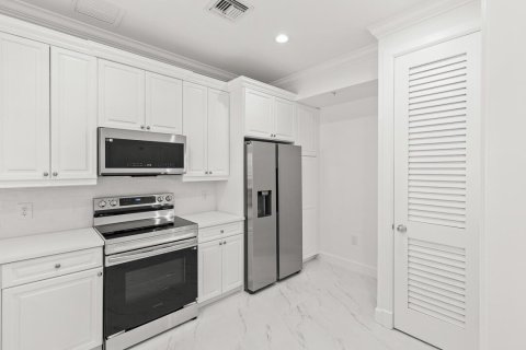Condominio en alquiler en Stuart, Florida, 2 dormitorios, 118.54 m2 № 2089494 - foto 8