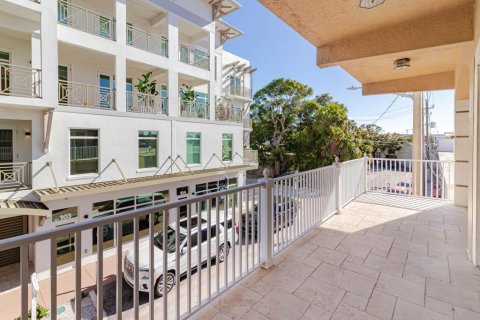 Condominio en alquiler en Stuart, Florida, 2 dormitorios, 118.54 m2 № 2089494 - foto 2