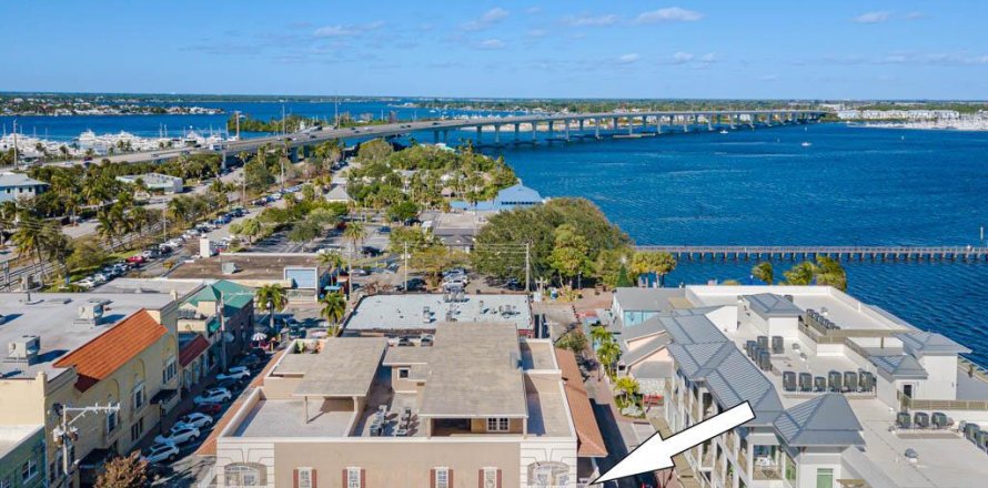 Condominio en Stuart, Florida, 2 dormitorios  № 2089494