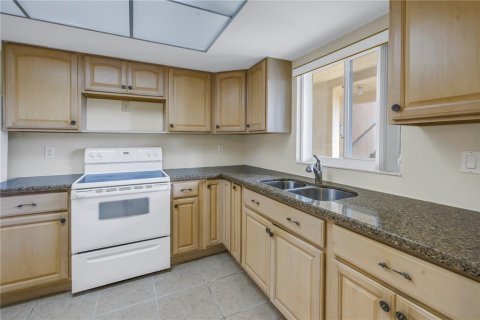 Copropriété à louer à Bradenton, Floride: 2 chambres, 106.28 m2 № 1886297 - photo 8