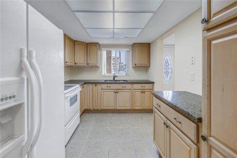 Copropriété à louer à Bradenton, Floride: 2 chambres, 106.28 m2 № 1886297 - photo 11
