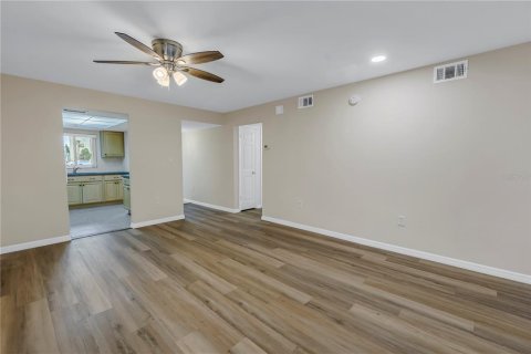 Copropriété à louer à Bradenton, Floride: 2 chambres, 106.28 m2 № 1886297 - photo 16