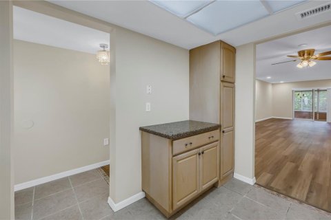 Copropriété à louer à Bradenton, Floride: 2 chambres, 106.28 m2 № 1886297 - photo 9