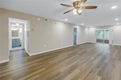 Copropriété à louer à Bradenton, Floride: 2 chambres, 106.28 m2 № 1886297 - photo 12