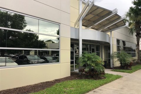 Propiedad comercial en alquiler en Orlando, Florida, 212.37 m2 № 1392830 - foto 1