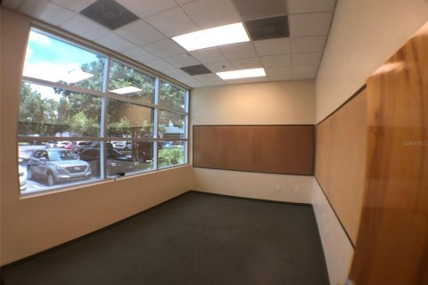 Propiedad comercial en alquiler en Orlando, Florida, 212.37 m2 № 1392830 - foto 4