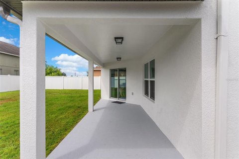 House in Gibsonton, Florida 3 bedrooms, 258.27 sq.m. № 1914709 - photo 17