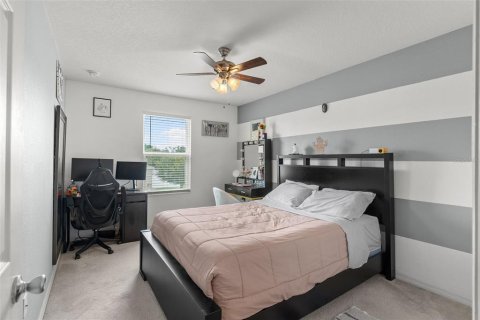 House in Gibsonton, Florida 3 bedrooms, 258.27 sq.m. № 1914709 - photo 13
