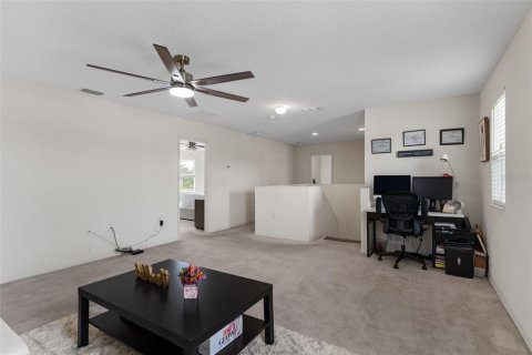 House in Gibsonton, Florida 3 bedrooms, 258.27 sq.m. № 1914709 - photo 10
