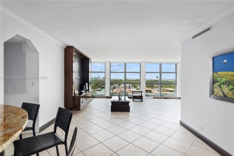 Copropriété à vendre à Miami Beach, Floride: 2 chambres, 154.22 m2 № 1936708 - photo 1