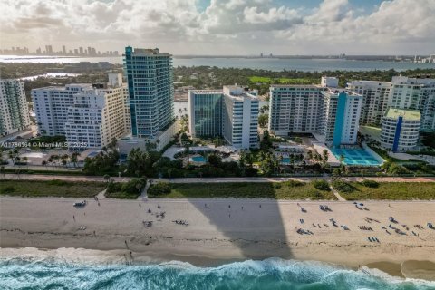 Copropriété à vendre à Miami Beach, Floride: 2 chambres, 154.22 m2 № 1936708 - photo 21