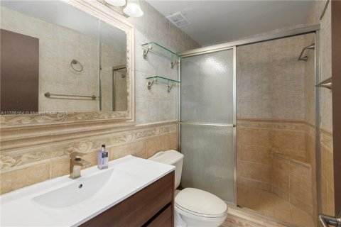 Copropriété à vendre à Miami Beach, Floride: 2 chambres, 154.22 m2 № 1936708 - photo 11