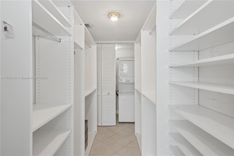 Copropriété à vendre à Miami Beach, Floride: 2 chambres, 154.22 m2 № 1936708 - photo 15