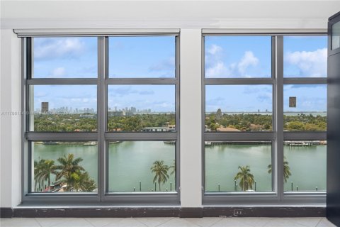 Copropriété à vendre à Miami Beach, Floride: 2 chambres, 154.22 m2 № 1936708 - photo 5