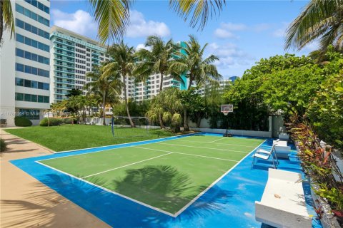 Copropriété à vendre à Miami Beach, Floride: 2 chambres, 154.22 m2 № 1936708 - photo 27