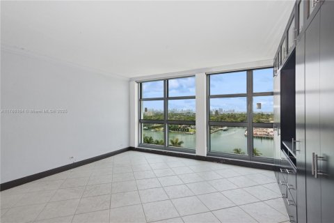 Copropriété à vendre à Miami Beach, Floride: 2 chambres, 154.22 m2 № 1936708 - photo 13