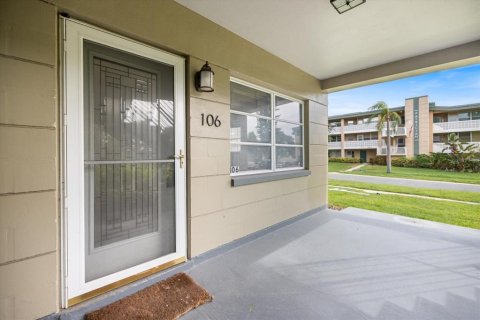 Condo in Saint Petersburg, Florida, 1 bedroom  № 2223229