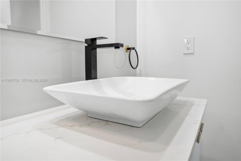 Casa en venta en Cape Coral, Florida, 4 dormitorios, 174.66 m2 № 2030556 - foto 29