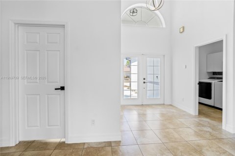 Casa en venta en Cape Coral, Florida, 4 dormitorios, 174.66 m2 № 2030556 - foto 10